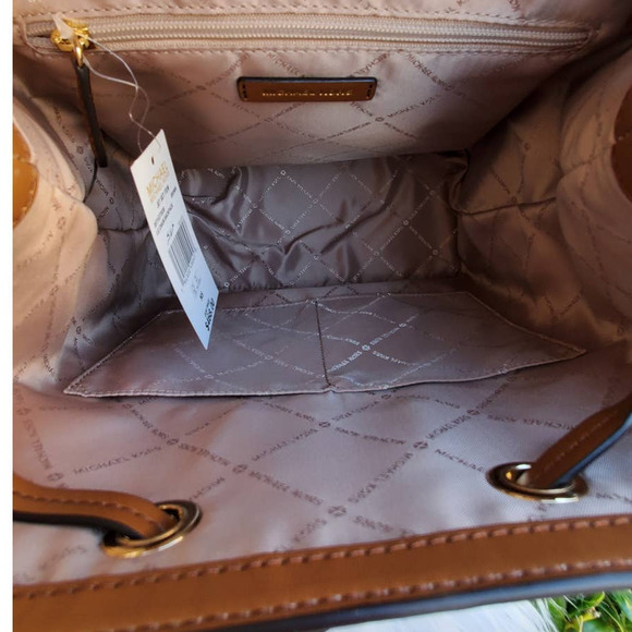 New 🎀 Michael Kors Backpack LG Chain & Wallet Set - Picture 7 of 14